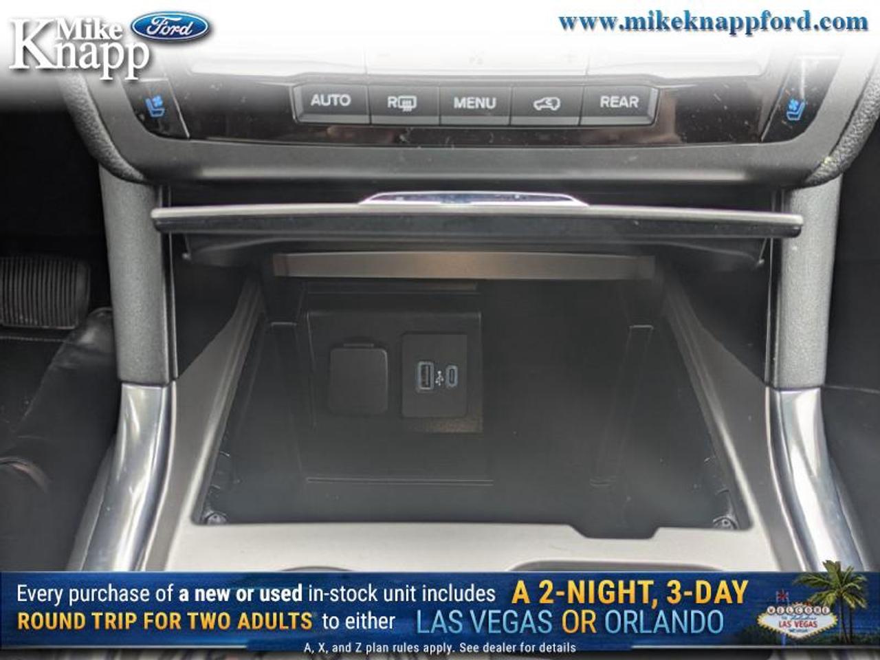 2020 Ford Explorer ST Photo