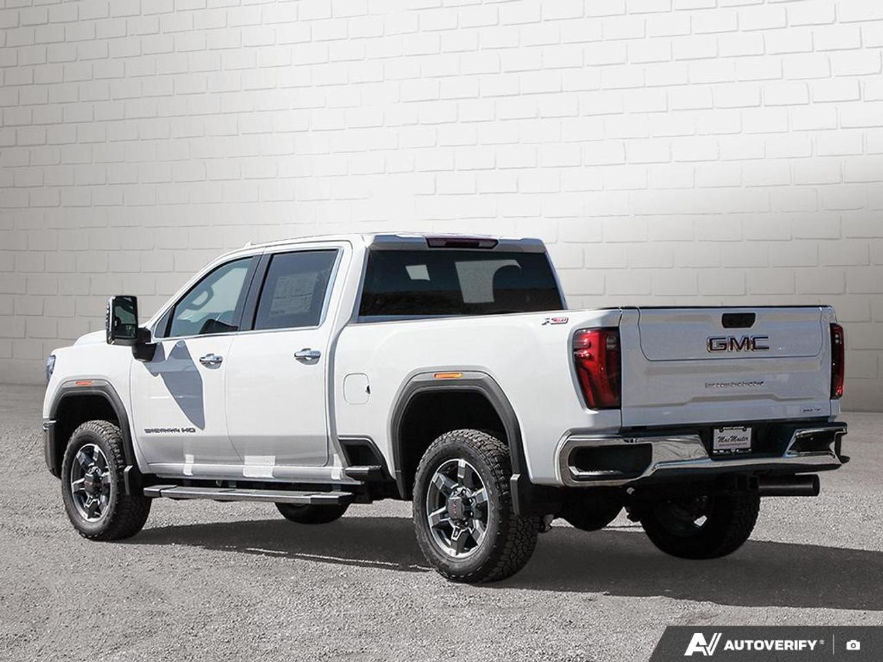 2026 GMC SIERRA 2500HD Crew Cab Standard Box 4-Wheel Drive SLT Photo2