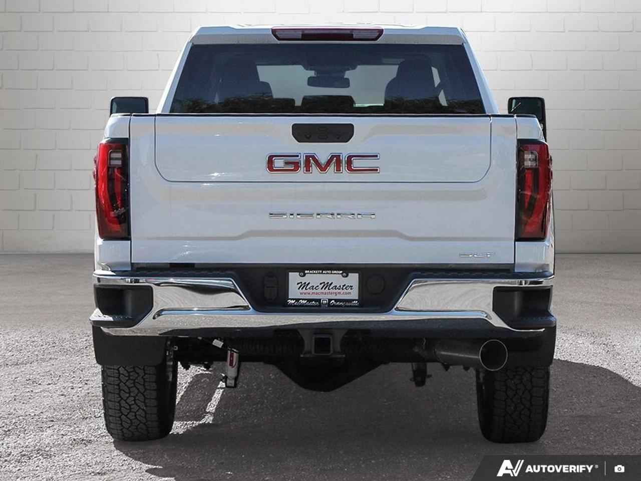2026 GMC SIERRA 2500HD Crew Cab Standard Box 4-Wheel Drive SLT Photo
