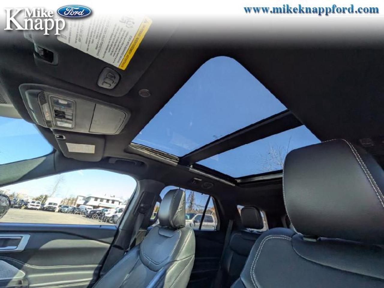 2022 Ford Explorer ST Photo