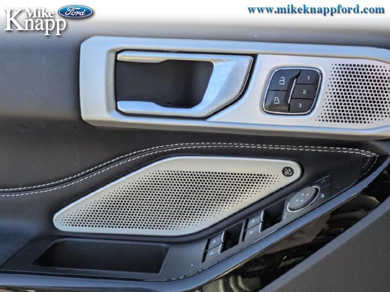 2022 Ford Explorer ST Photo