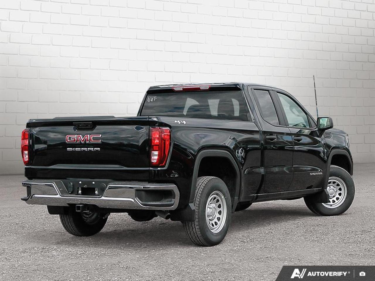 2026 GMC Sierra 1500 Double Cab Standard Box 4-Wheel Drive Pro Photo4
