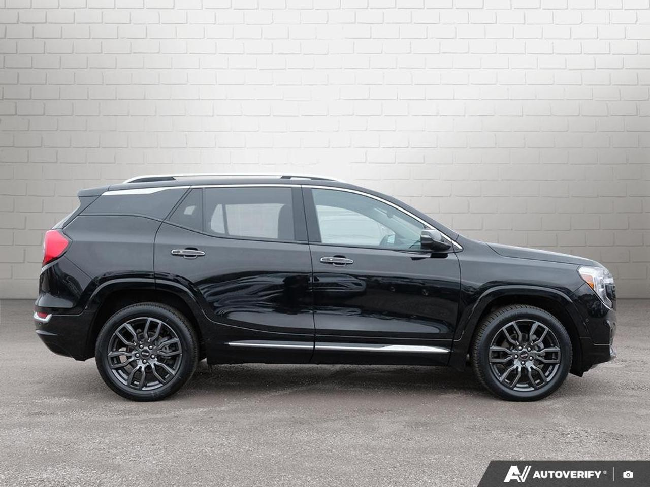 2023 GMC Terrain AWD Denali Photo