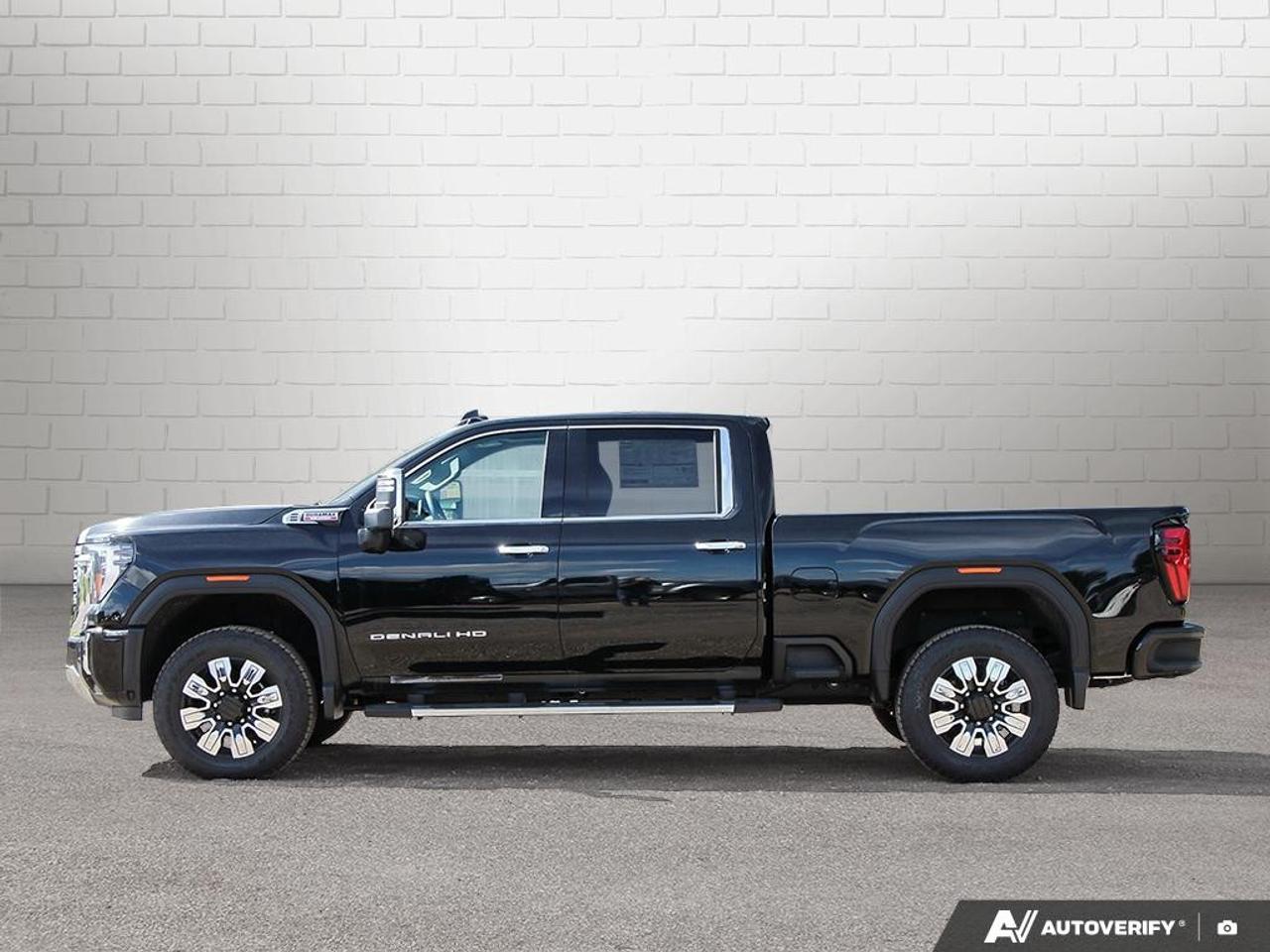 2026 GMC SIERRA 2500HD Crew Cab Standard Box 4-Wheel Drive Denali Photo