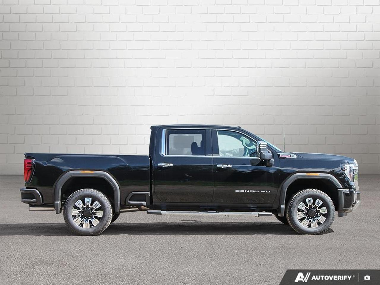 2026 GMC SIERRA 2500HD Crew Cab Standard Box 4-Wheel Drive Denali Photo