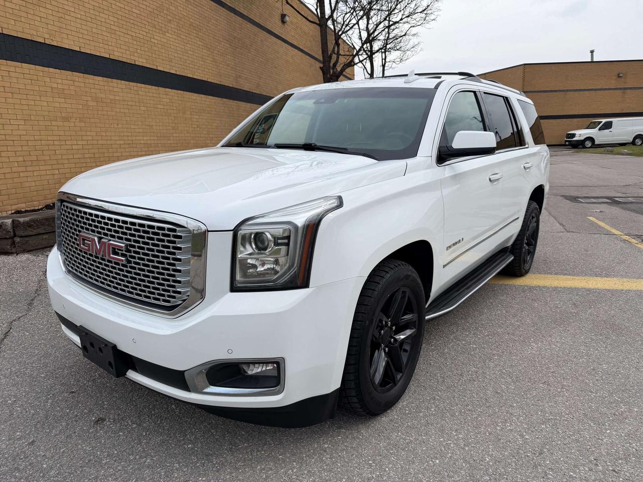 2017 GMC Yukon Denali DVD Heads Up 2 Sets of Wheels Certified Photo