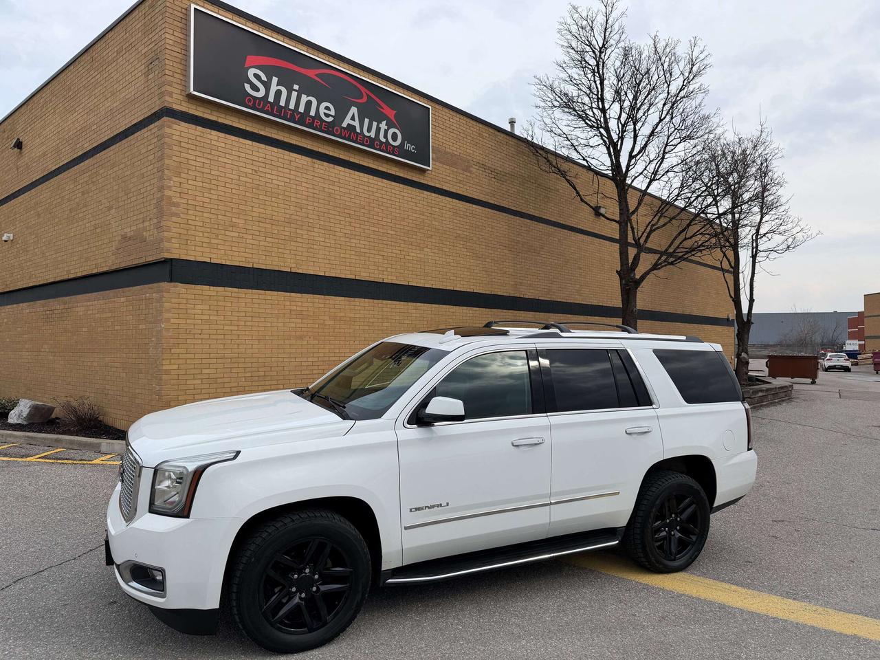 2017 GMC Yukon Denali DVD Heads Up 2 Sets of Wheels Certified Photo