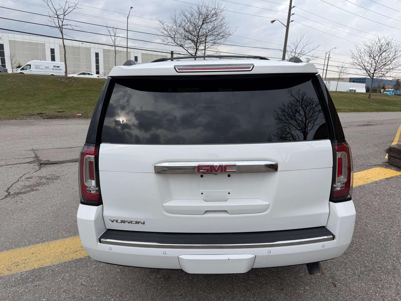 2017 GMC Yukon Denali DVD Heads Up 2 Sets of Wheels Certified Photo