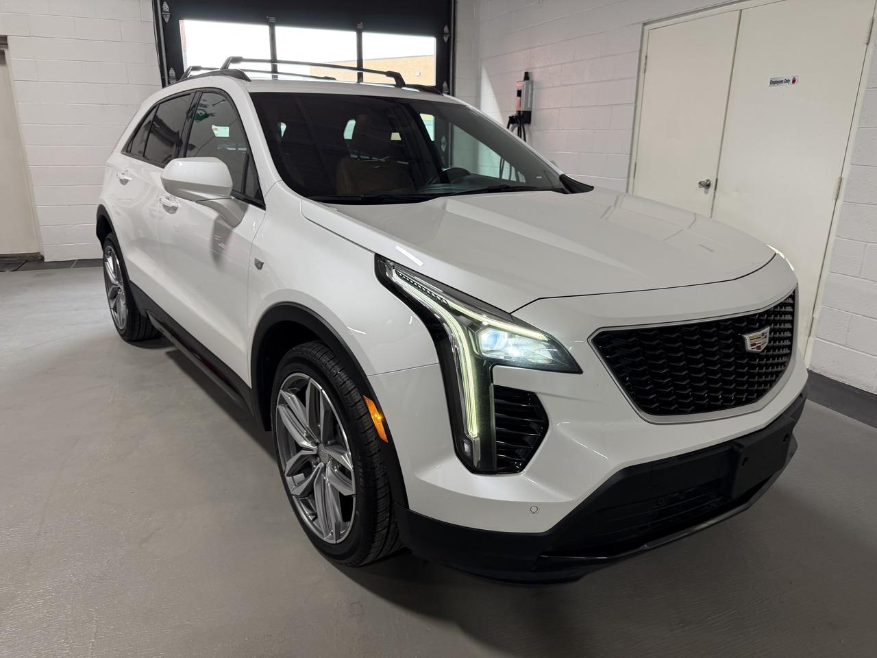 2020 Cadillac XT4 AWD Sport 1 Owner Certified 2 Sets of wheels Photo3