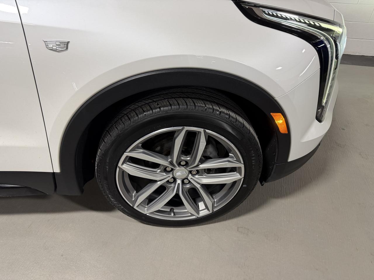 2020 Cadillac XT4 AWD Sport 1 Owner Certified 2 Sets of wheels Photo