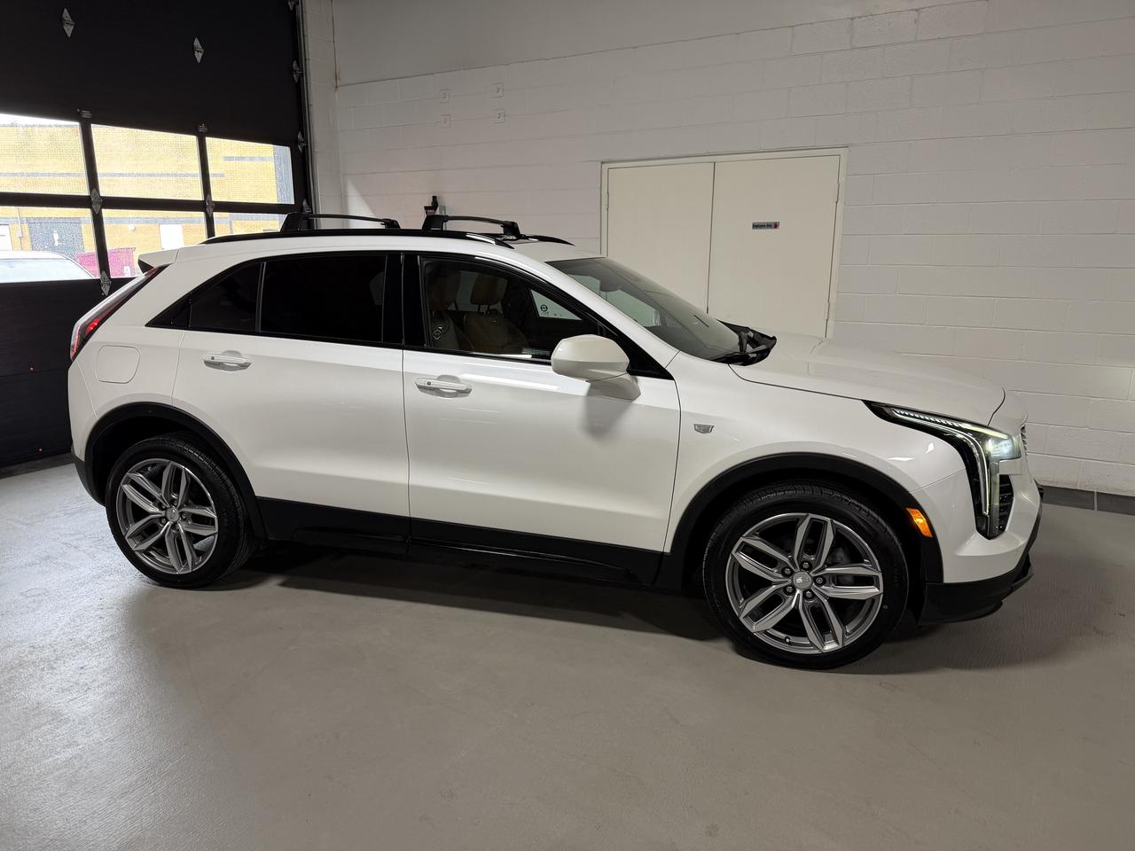 2020 Cadillac XT4 AWD Sport 1 Owner Certified 2 Sets of wheels Photo2