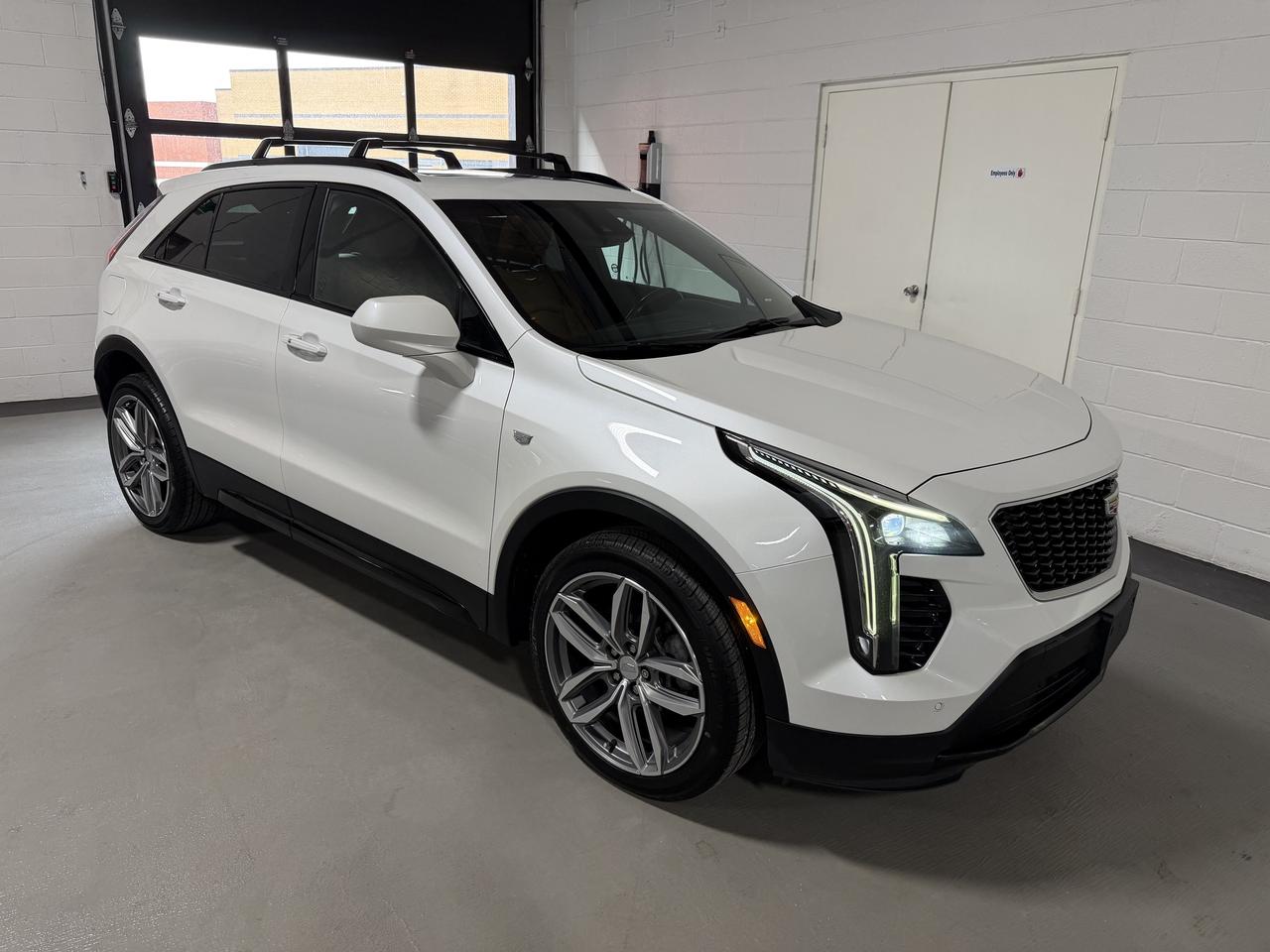 2020 Cadillac XT4 AWD Sport 1 Owner Certified 2 Sets of wheels Photo0