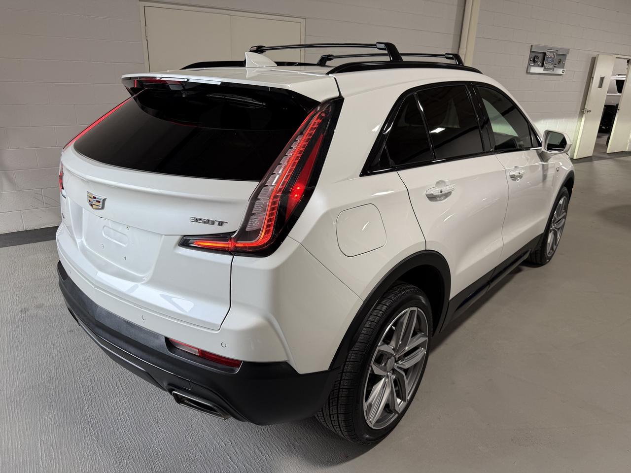 2020 Cadillac XT4 AWD Sport 1 Owner Certified 2 Sets of wheels Photo