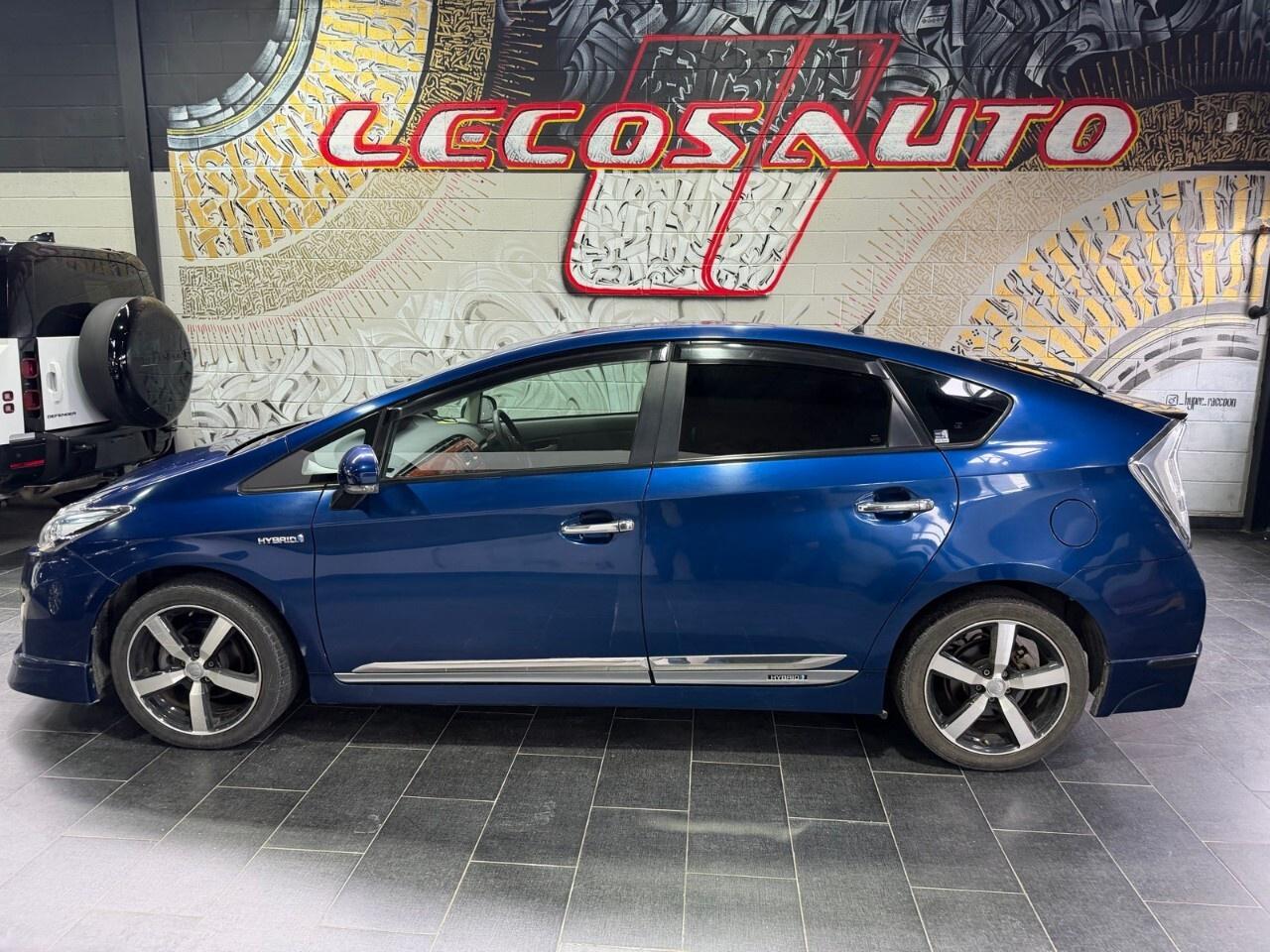 2010 Toyota Prius Plug-In Hybrid XSE ? 2010 Toyota Prius hybrid right hand drive Photo