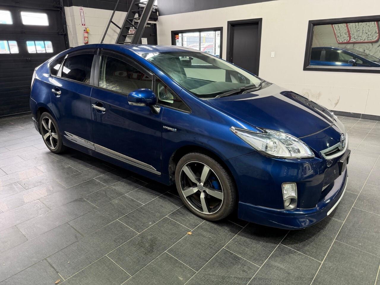 2010 Toyota Prius Plug-In Hybrid XSE ? 2010 Toyota Prius hybrid right hand drive Photo