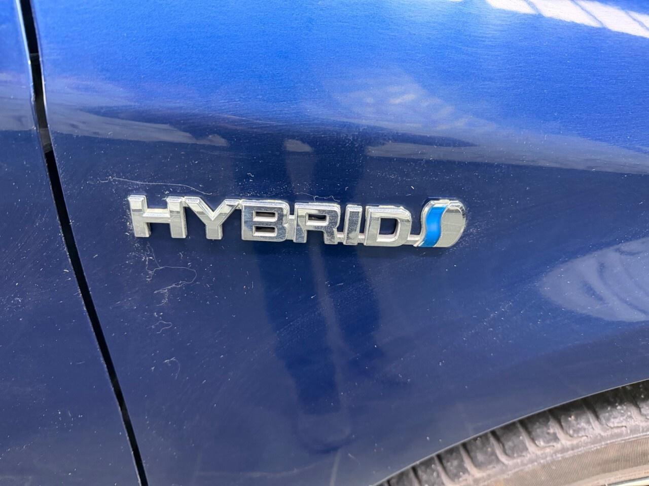 2010 Toyota Prius Plug-In Hybrid XSE ? 2010 Toyota Prius hybrid right hand drive Photo