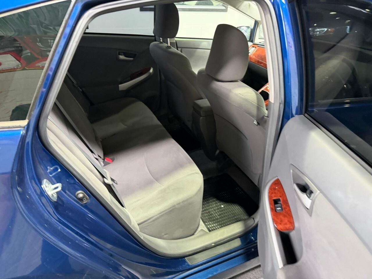 2010 Toyota Prius Plug-In Hybrid XSE ? 2010 Toyota Prius hybrid right hand drive Photo