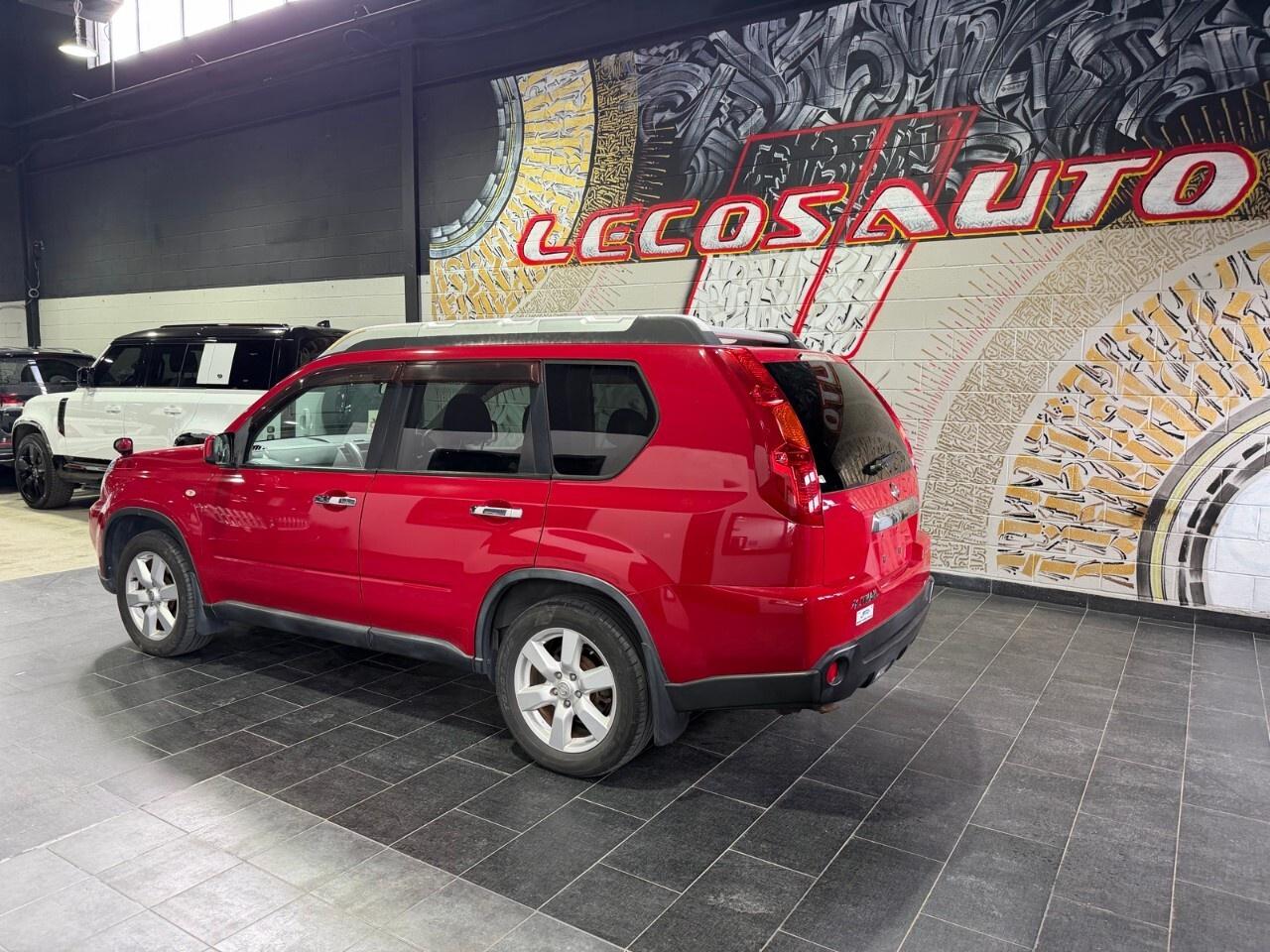 2009 Nissan X-Trail LE 2009 Nissan X Trail, right hand drive Photo