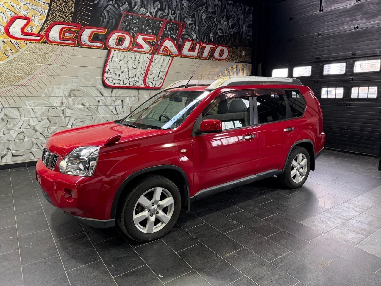 2009 Nissan X-Trail LE 2009 Nissan X Trail, right hand drive Photo