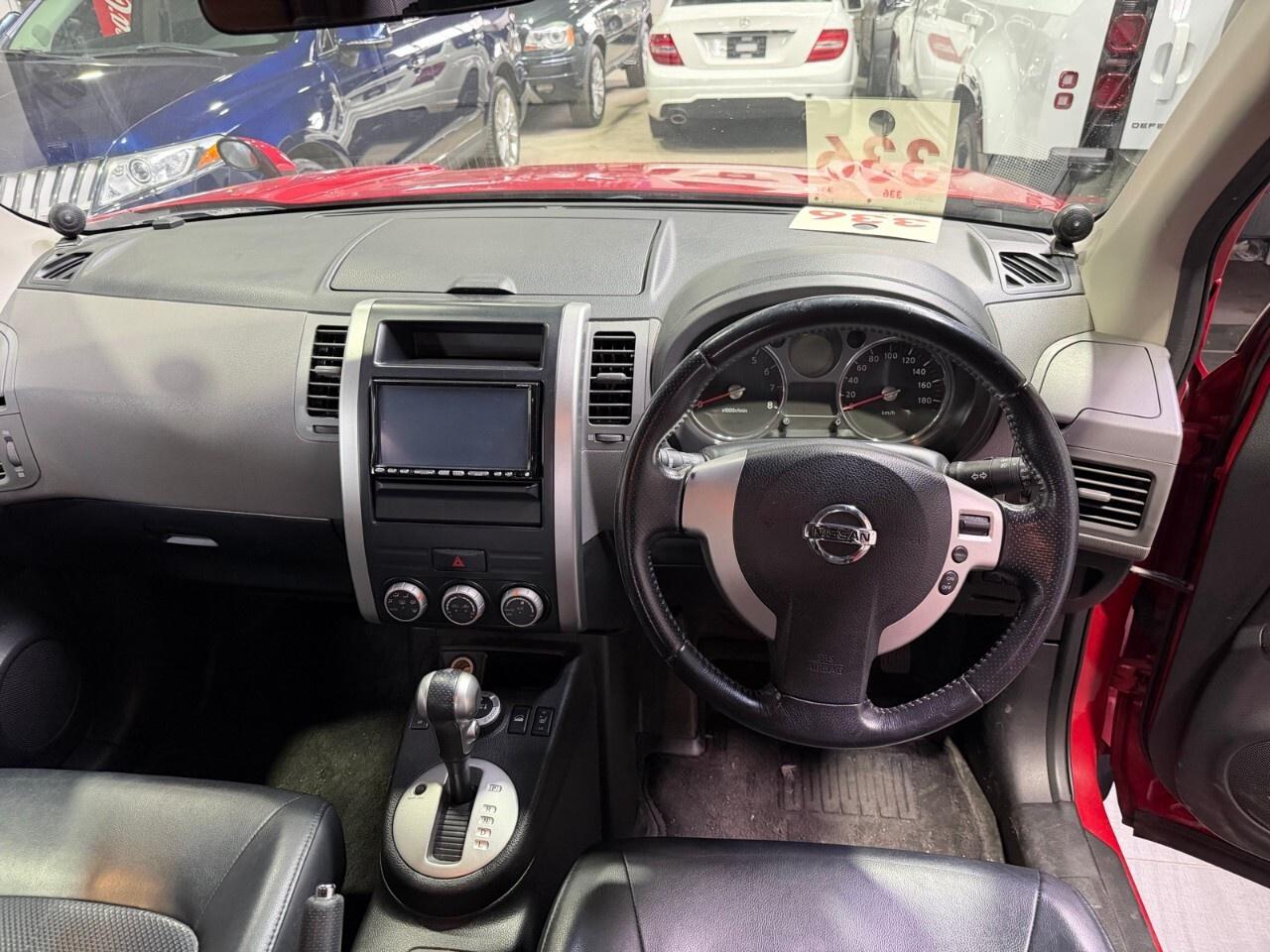 2009 Nissan X-Trail LE 2009 Nissan X Trail, right hand drive Photo