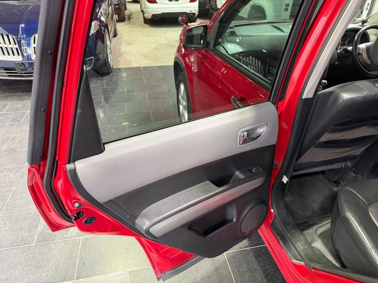 2009 Nissan X-Trail LE 2009 Nissan X Trail, right hand drive Photo