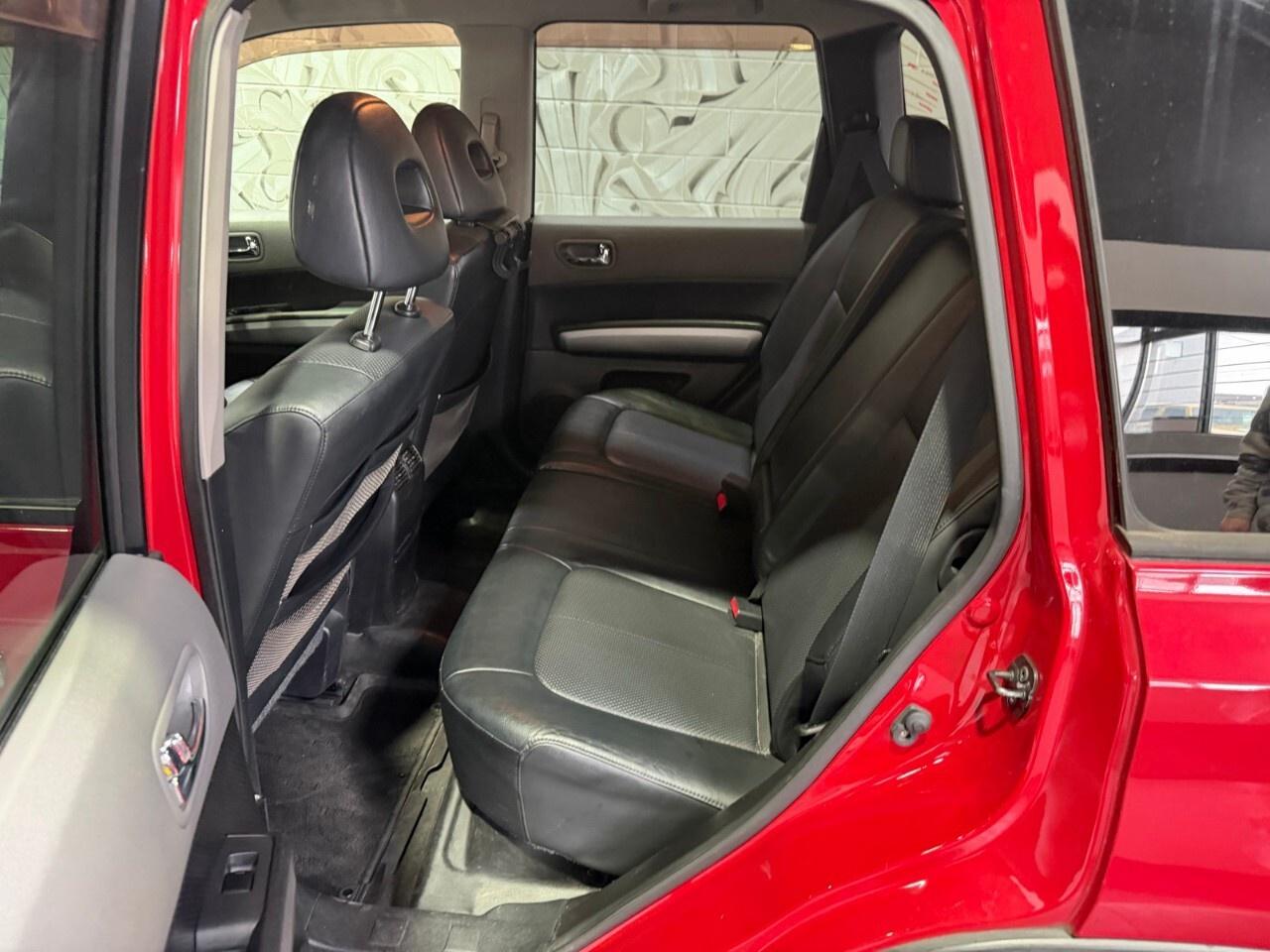 2009 Nissan X-Trail LE 2009 Nissan X Trail, right hand drive Photo