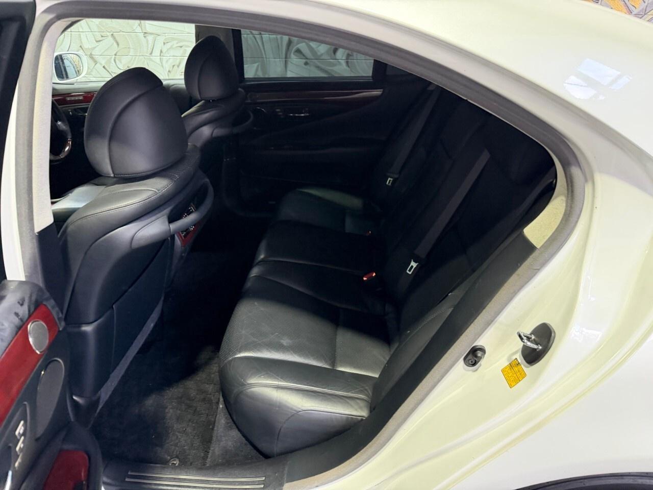 2027 Lexus LS 460 SWB 2007 Lexus LS 460 Right Hand Dr. Photo