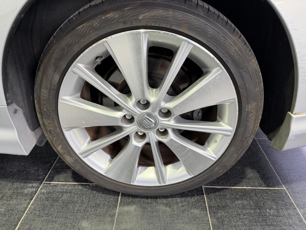 2010 Toyota Crown Limited 2008 Toyota Crown, V6 hybrid ? Photo