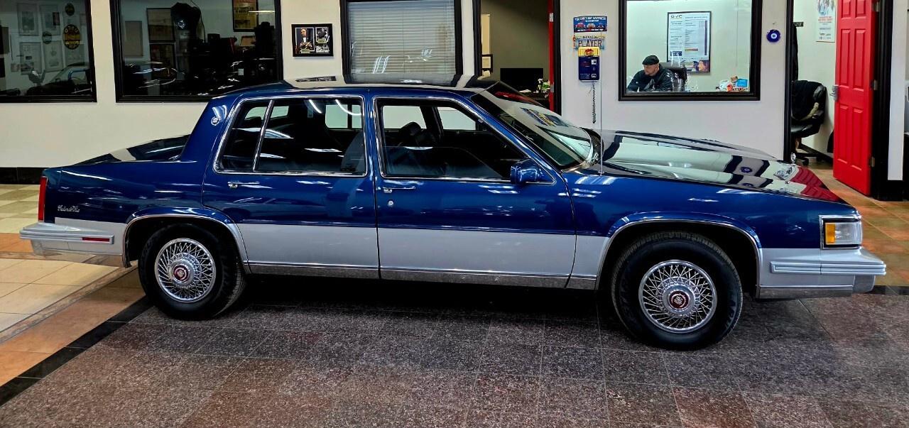 1987 Cadillac DeVille Clean CarFax/Low KMs/No Rust Photo4