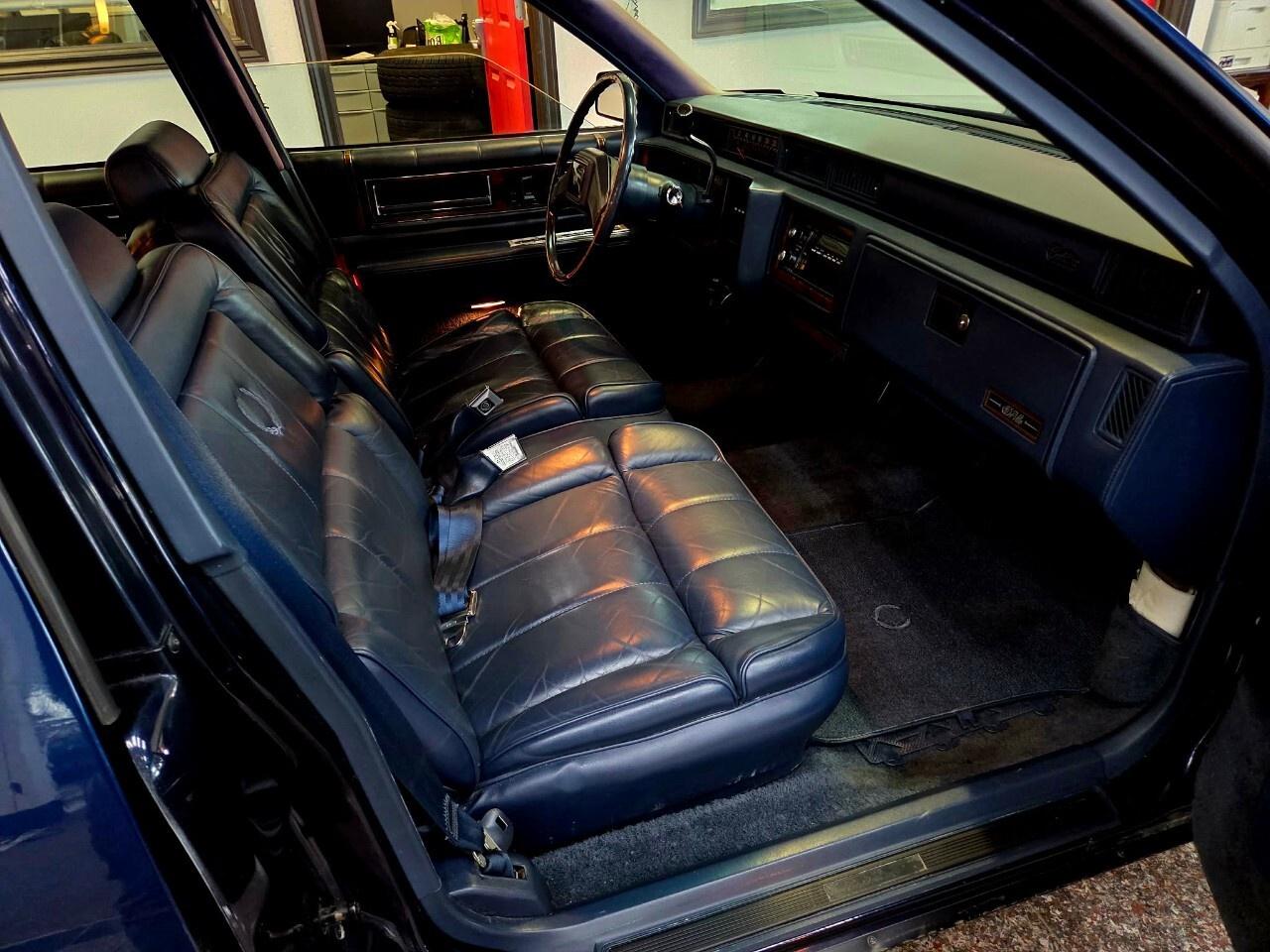 1987 Cadillac DeVille Clean CarFax/Low KMs/No Rust Photo