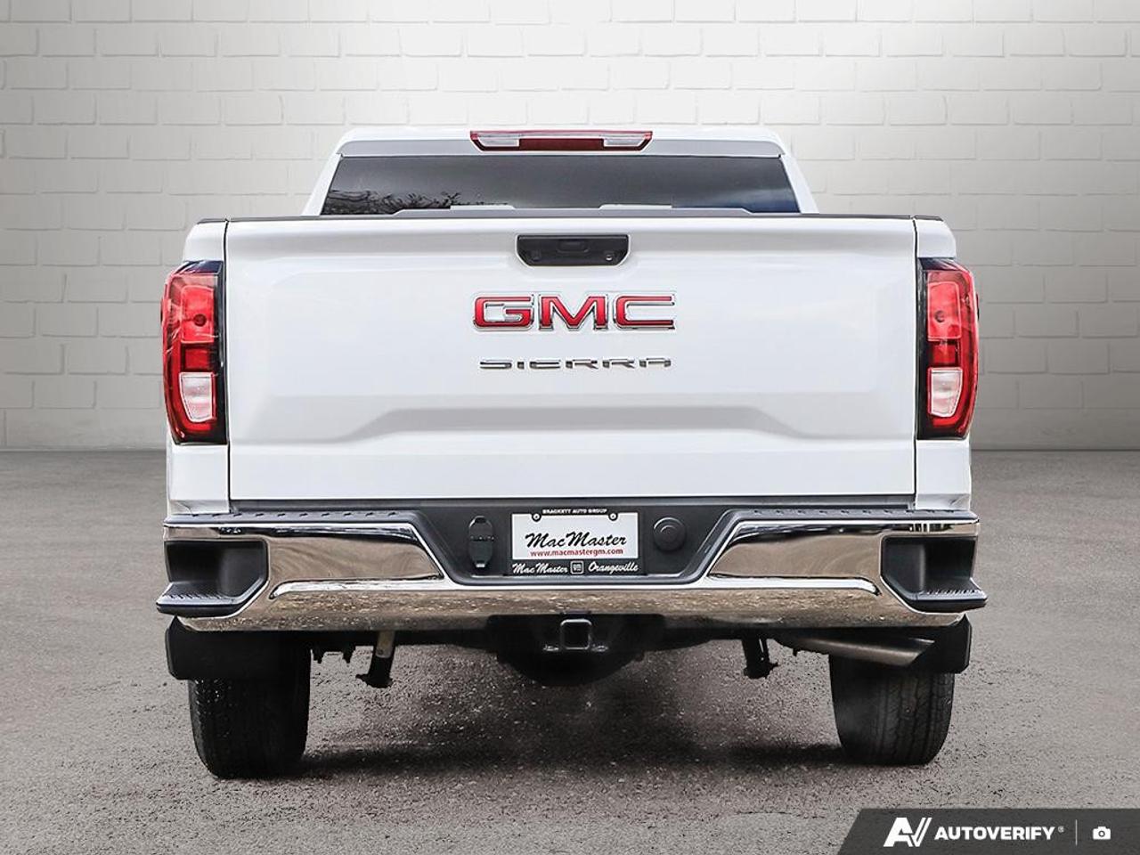 2026 GMC Sierra 1500 Double Cab Standard Box 4-Wheel Drive Pro Photo