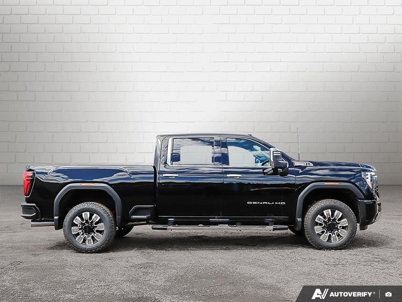 2026 GMC SIERRA 2500HD Crew Cab Standard Box 4-Wheel Drive Denali Photo