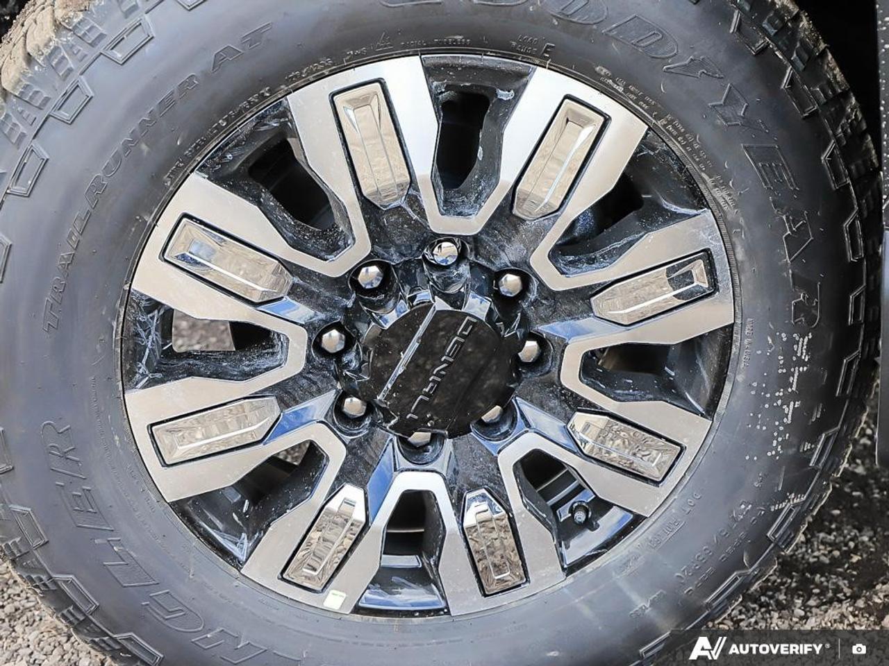 2026 GMC SIERRA 2500HD Crew Cab Standard Box 4-Wheel Drive Denali Photo