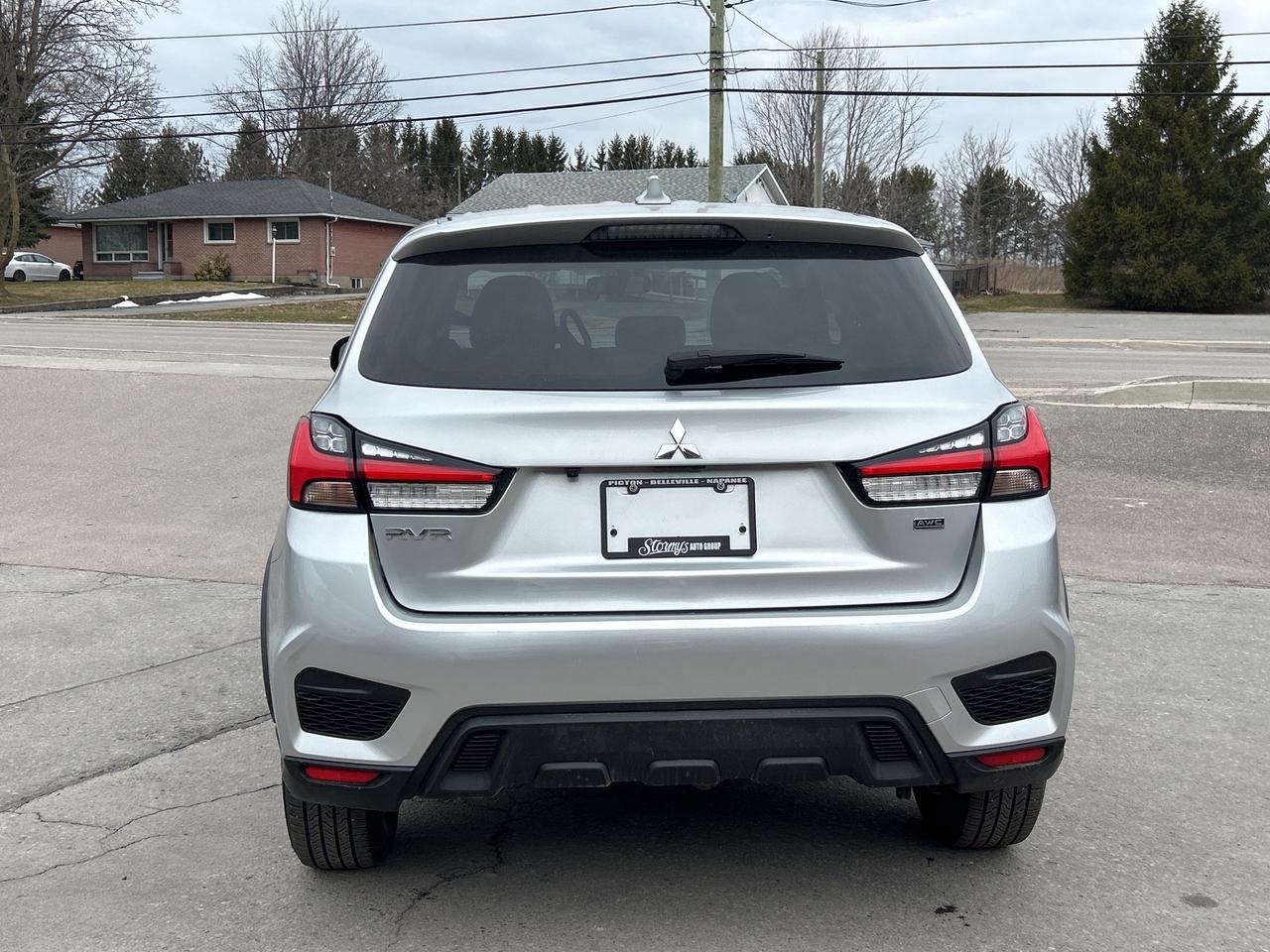 2024 Mitsubishi RVR SE AWD/APPLE CARPLAY&ANDROID AUTO CALL PICTON 53K Photo3
