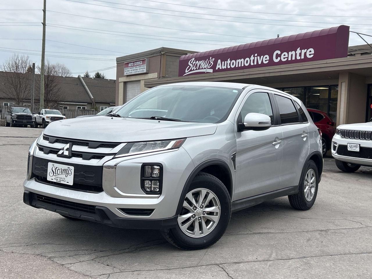 2024 Mitsubishi RVR SE AWD/HTDSEATS/B-U CAM CALL BELLEVILLE Photo