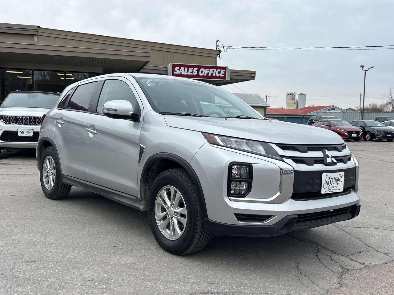 2024 Mitsubishi RVR SE AWD/HTDSEATS/B-U CAM CALL BELLEVILLE Photo