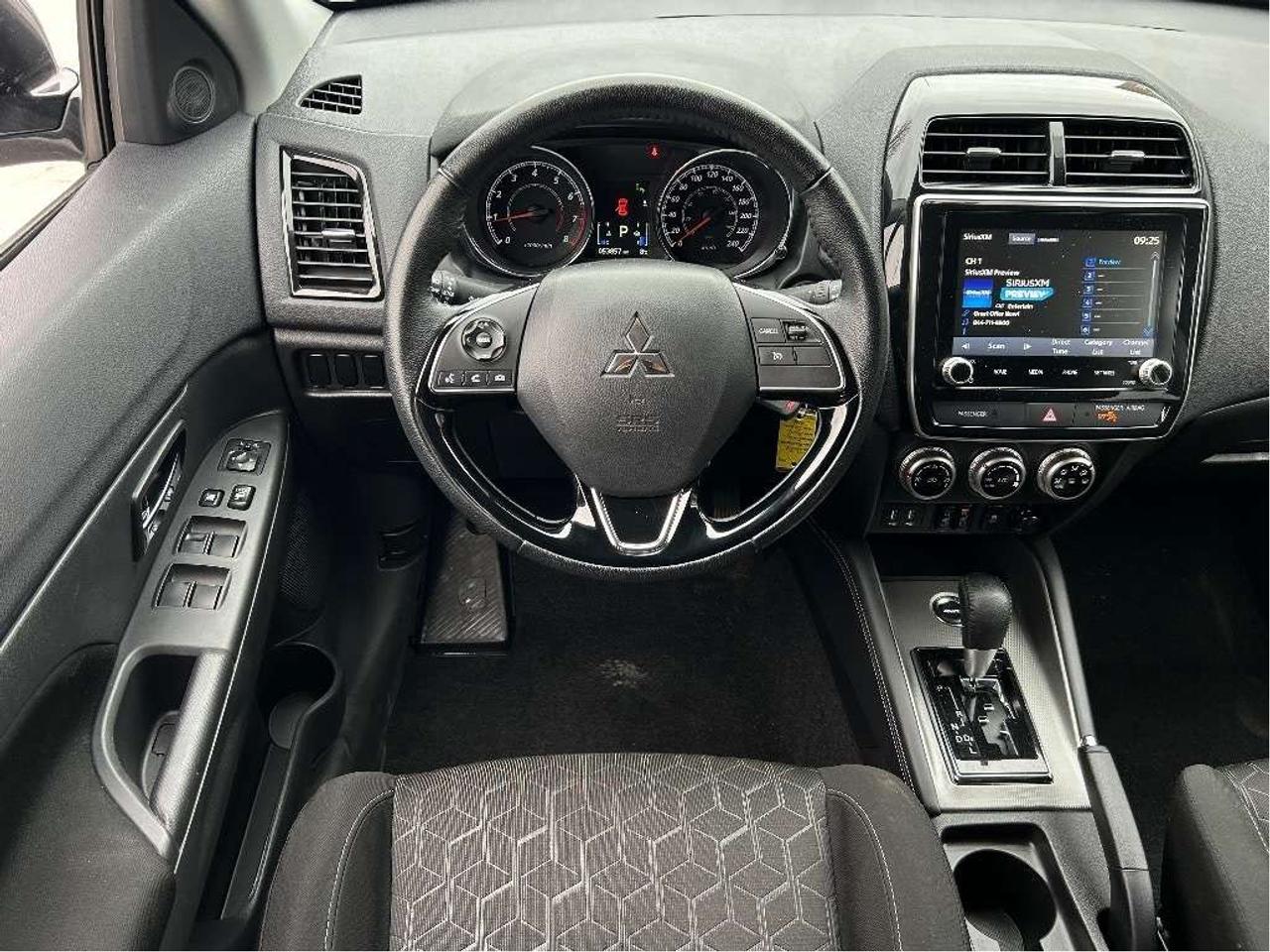2024 Mitsubishi RVR SE AWD/HTDSEATS/B-U CAM CALL BELLEVILLE Photo