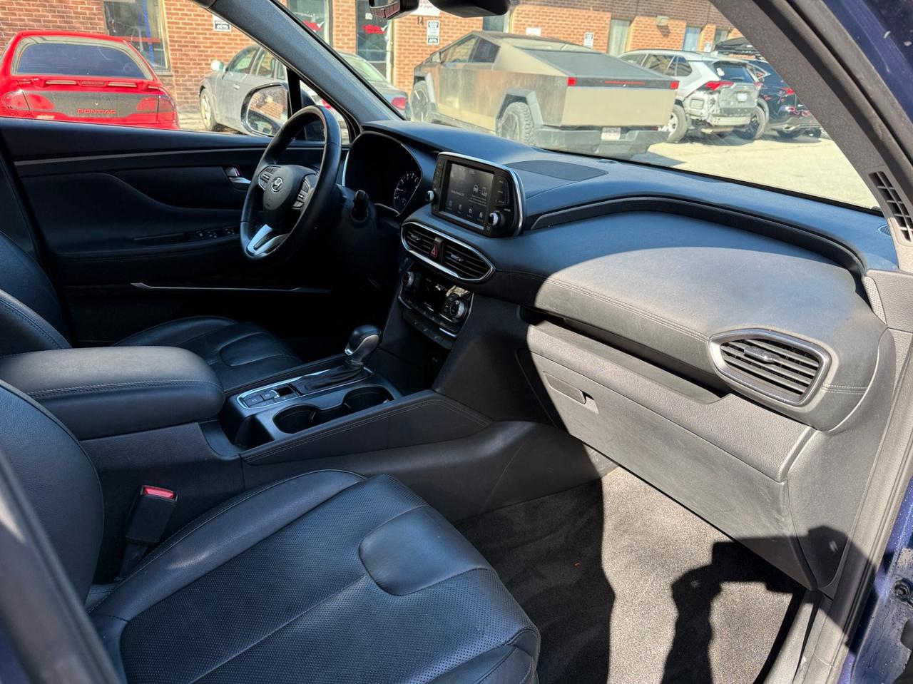 2020 Hyundai Santa Fe 2.4L Preferred AWD w/Sun/Leather Package Photo