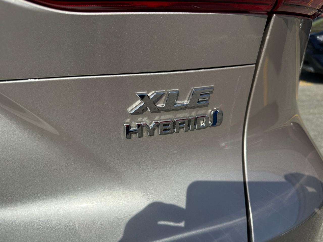 2021 Toyota Venza XLE AWD, ONE OWNER, SUNROOF, PUSH BUTTON START Photo