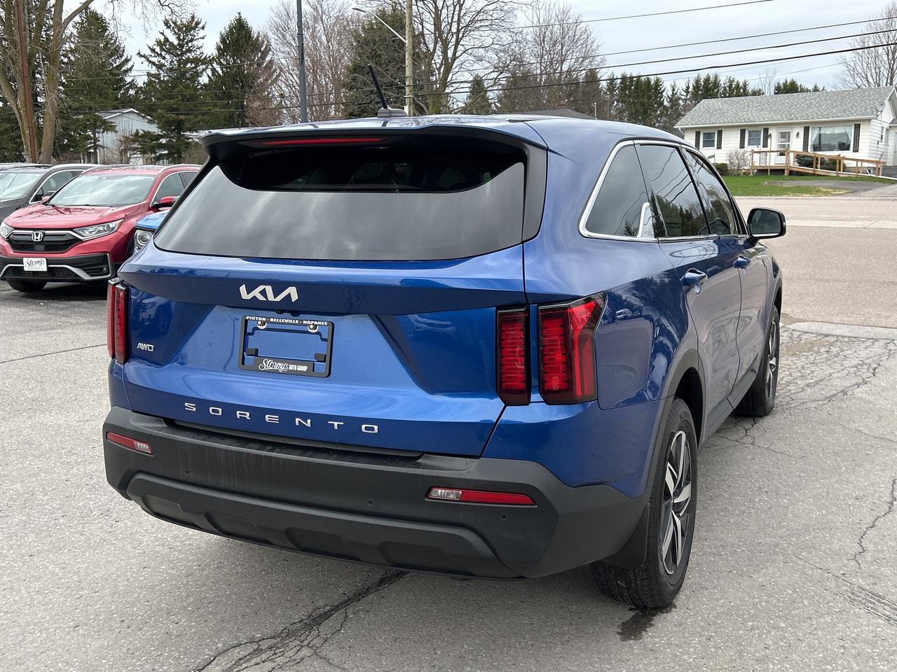 2022 Kia Sorento LX+/BACK UP CAM/HEATED SEATS CALL PICTON Photo