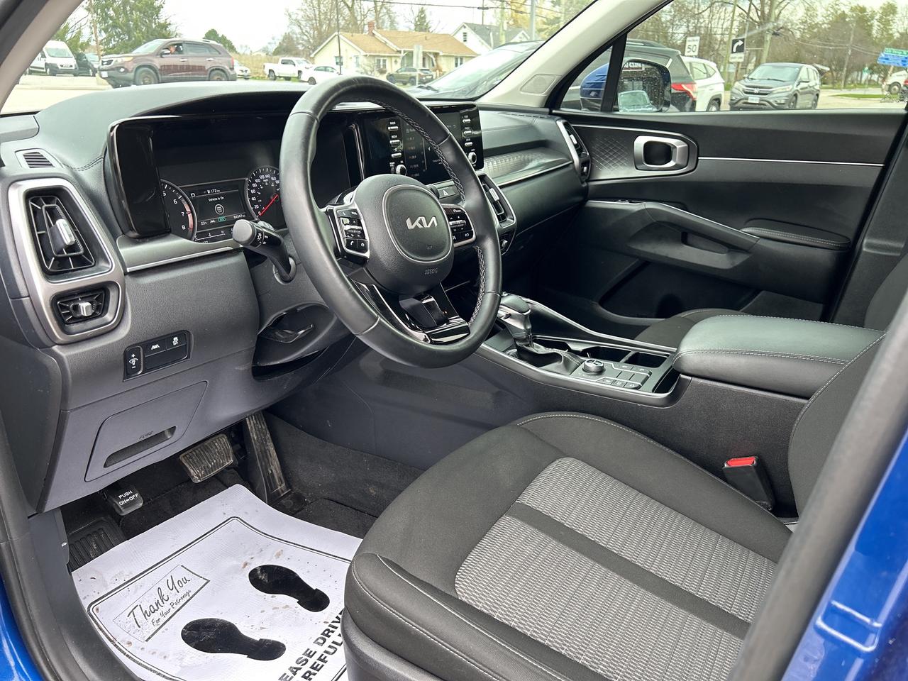 2022 Kia Sorento LX+/BACK UP CAM/HEATED SEATS CALL PICTON Photo