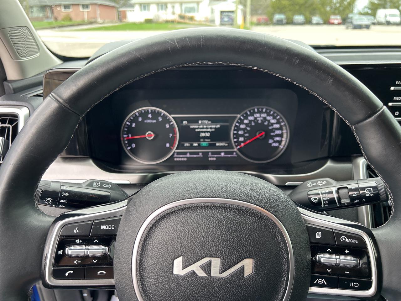2022 Kia Sorento LX+/BACK UP CAM/HEATED SEATS CALL PICTON Photo