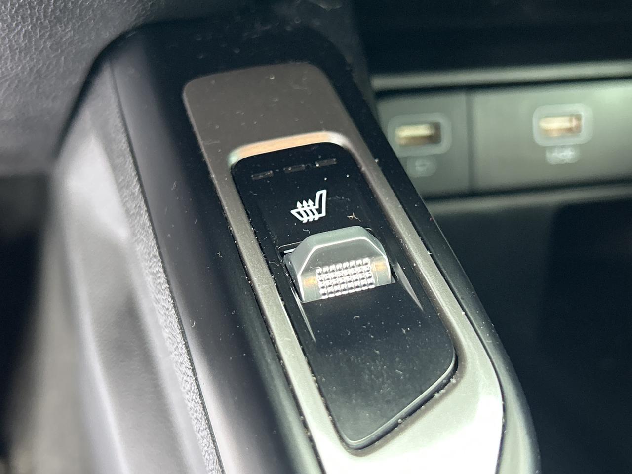 2022 Kia Sorento LX+/BACK UP CAM/HEATED SEATS CALL PICTON Photo