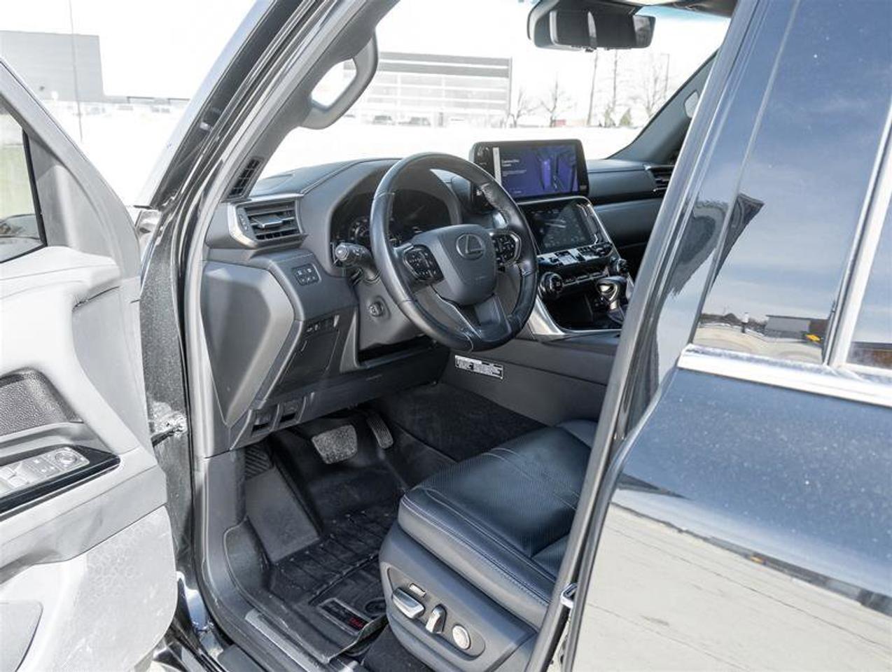 2022 Lexus LX 600 Executive Pkg Lane Departure Alert with Steeri Photo
