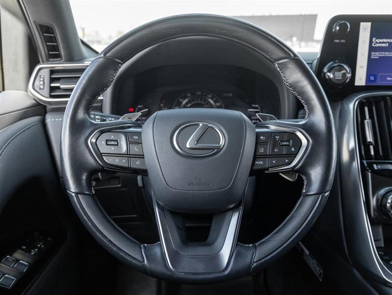 2022 Lexus LX 600 Executive Pkg Lane Departure Alert with Steeri Photo