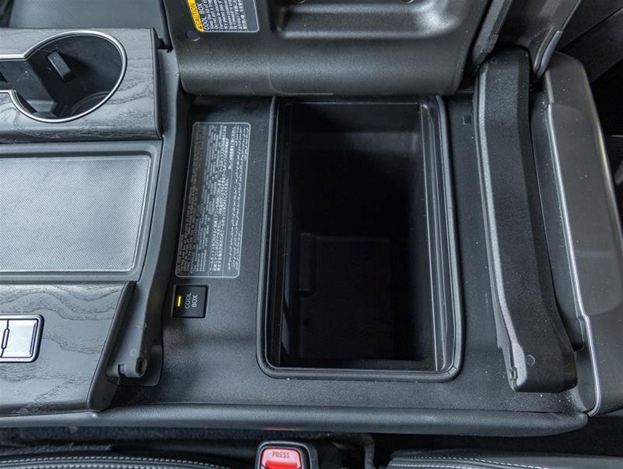 2022 Lexus LX 600 Executive Pkg Lane Departure Alert with Steeri Photo