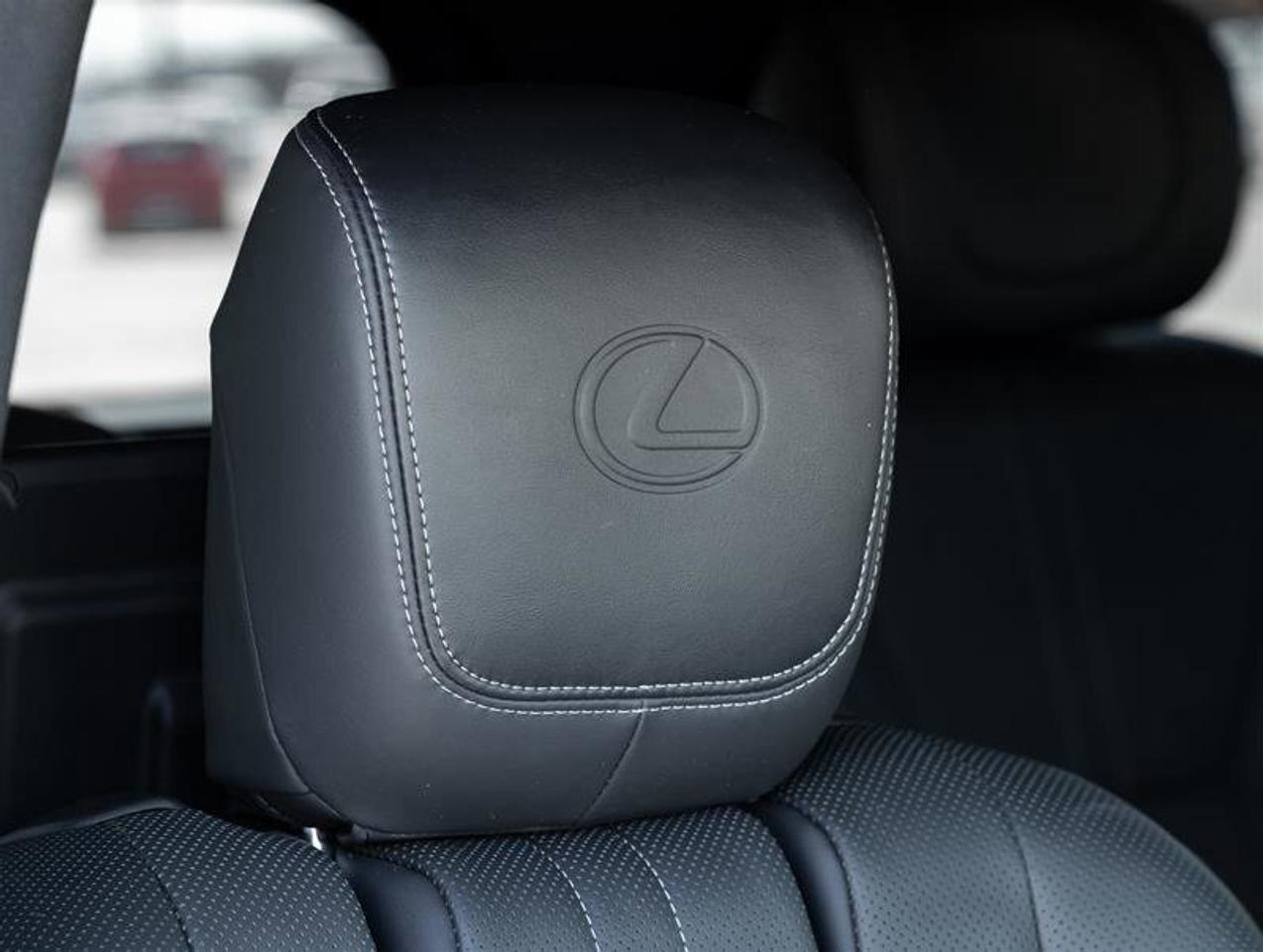 2022 Lexus LX 600 Executive Pkg Lane Departure Alert with Steeri Photo