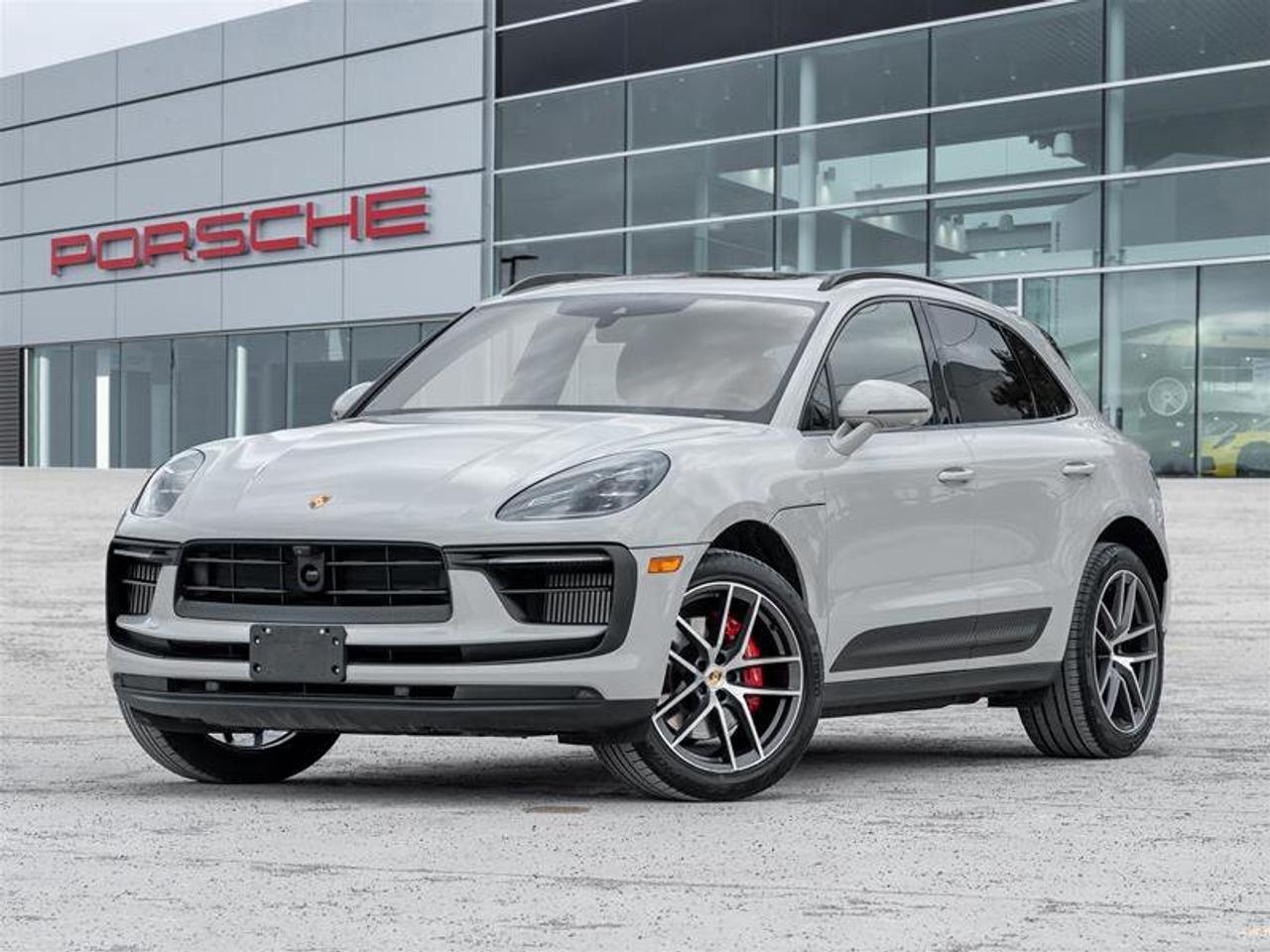2024 Porsche Macan S AWD Premium Pkg Plus Adaptive Air Suspension inc Photo