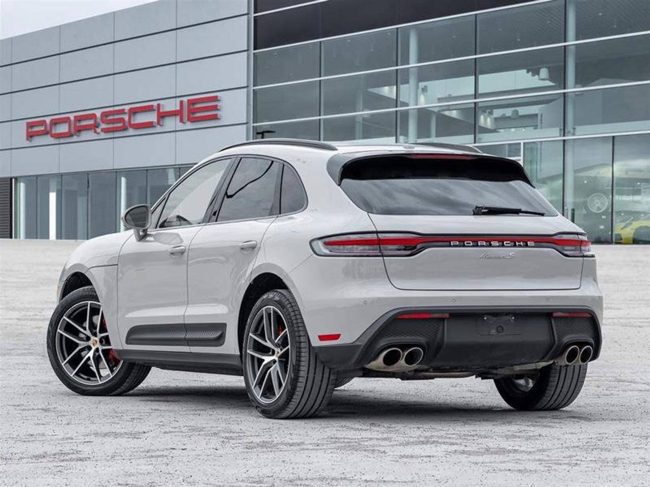 2024 Porsche Macan S AWD Premium Pkg Plus Adaptive Air Suspension inc Photo