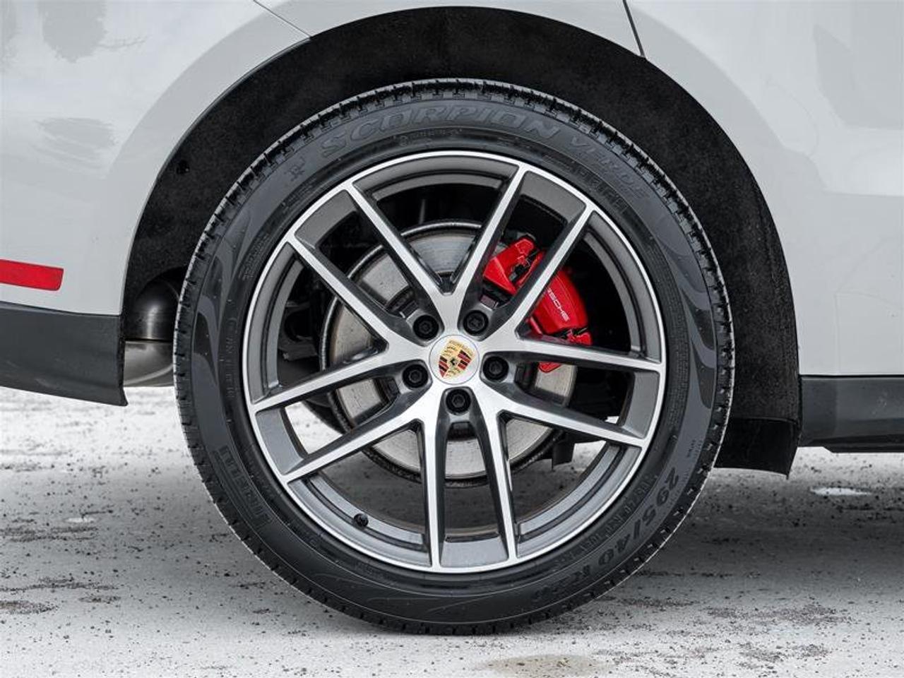 2024 Porsche Macan S AWD Premium Pkg Plus Adaptive Air Suspension inc Photo